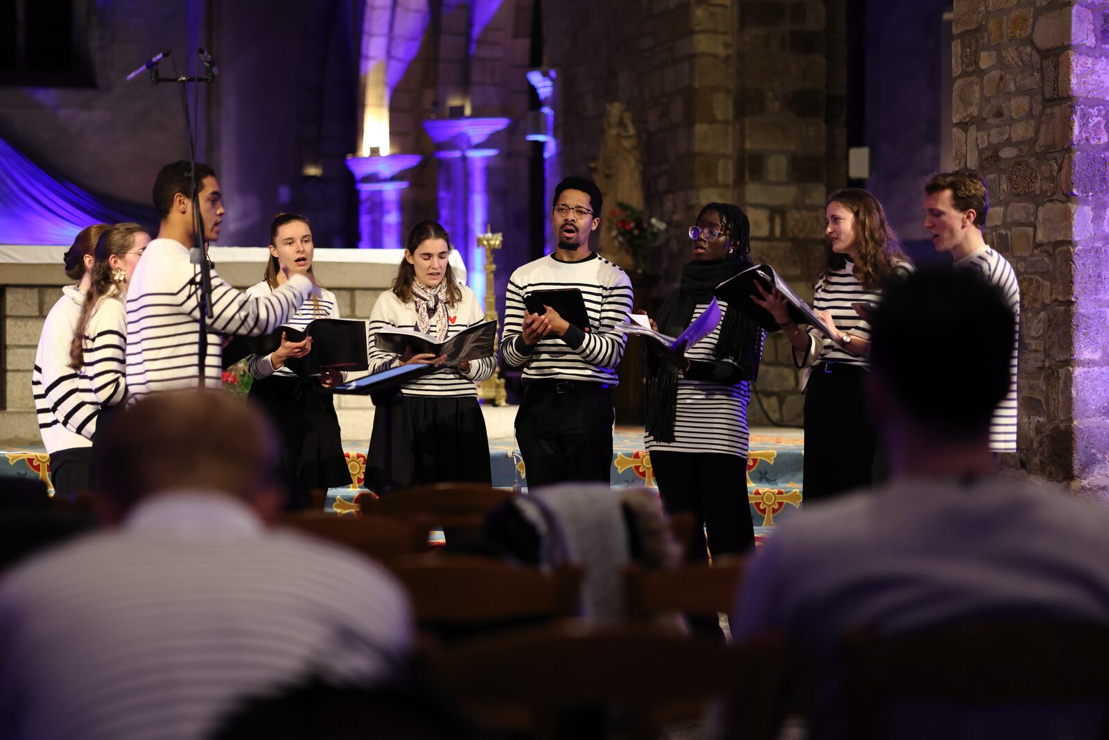 Chants méditatifs interprétés par Exultemus